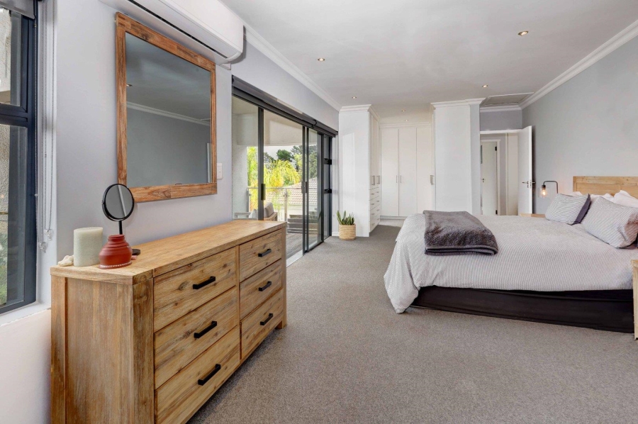 4 Bedroom Property for Sale in Van Riebeeckshof Western Cape